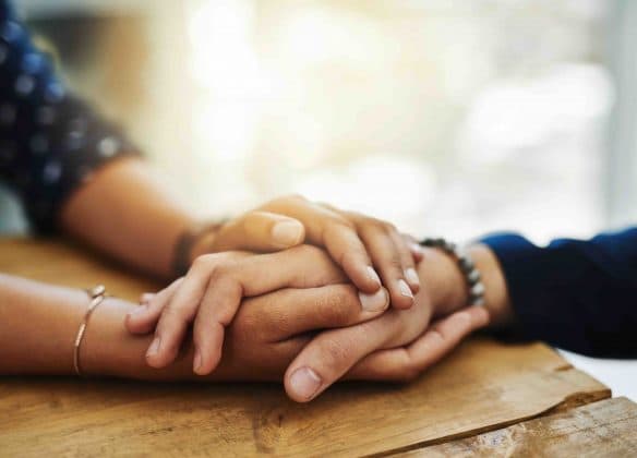 Cagnotte obsèques : organiser une collecte digne pour soutenir une famille en deuil